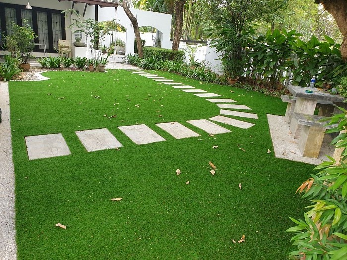 Stepping Stones Like Piano Keys.. A Musical Garden By STM Synthetic Turf 🧜